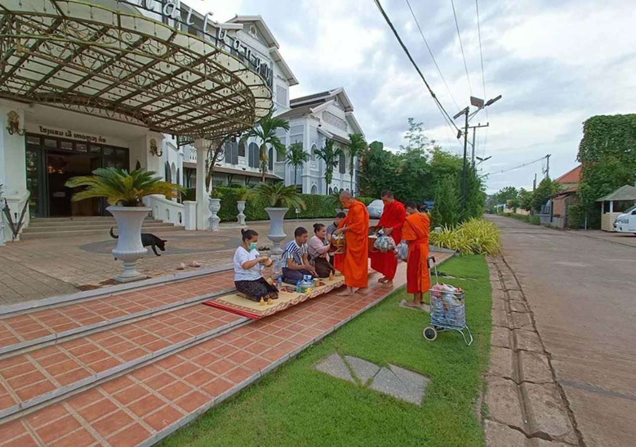 Le Thatluang D'Or Boutique Hotel Vientiane Exterior foto